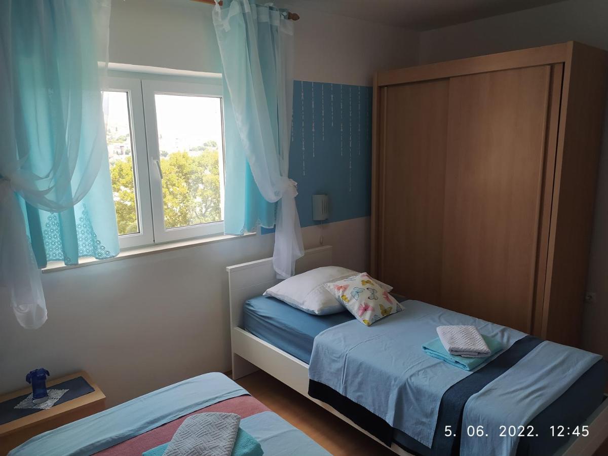Apartment Sara Novi Vinodolski Kültér fotó