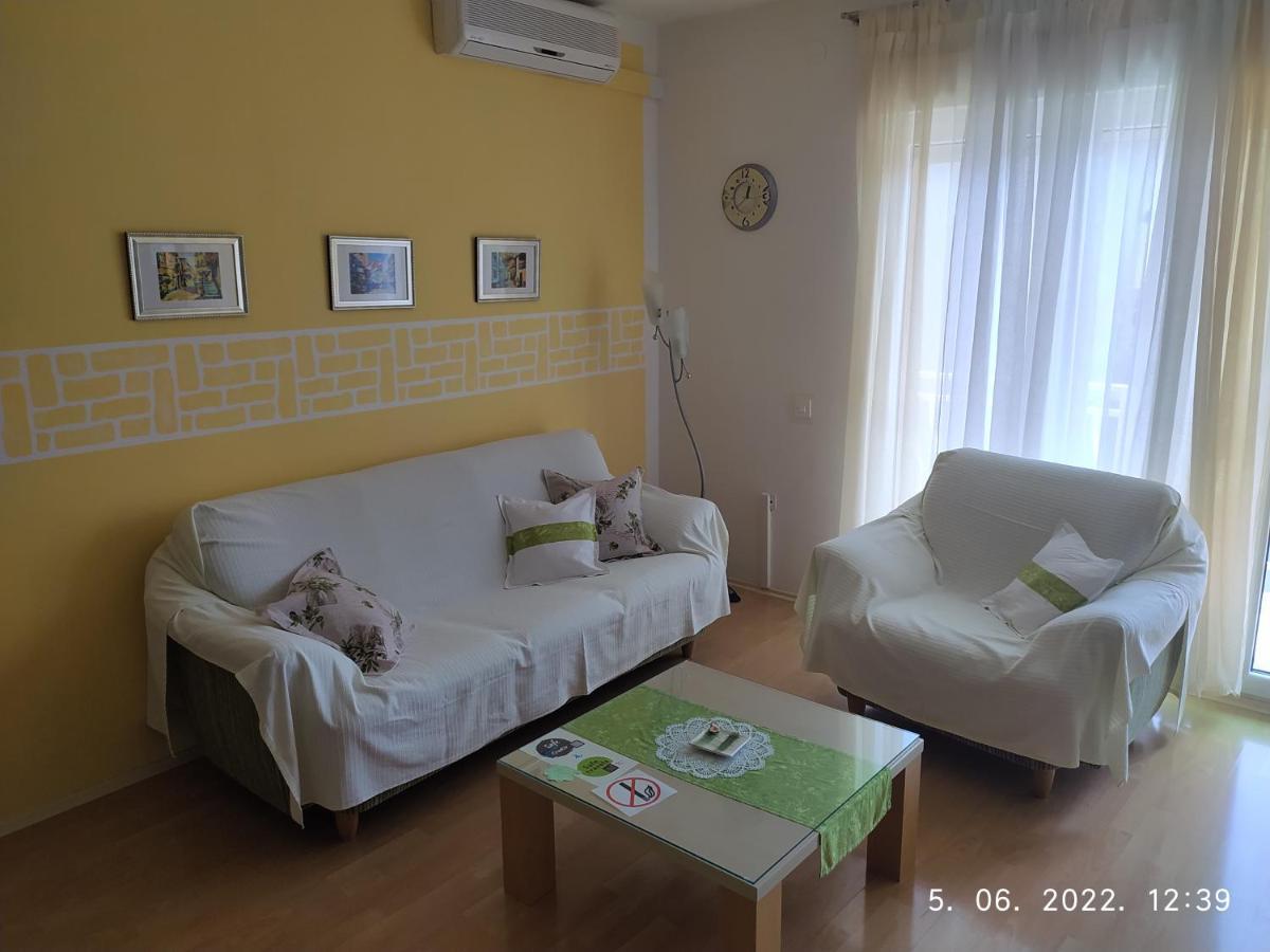 Apartment Sara Novi Vinodolski Kültér fotó