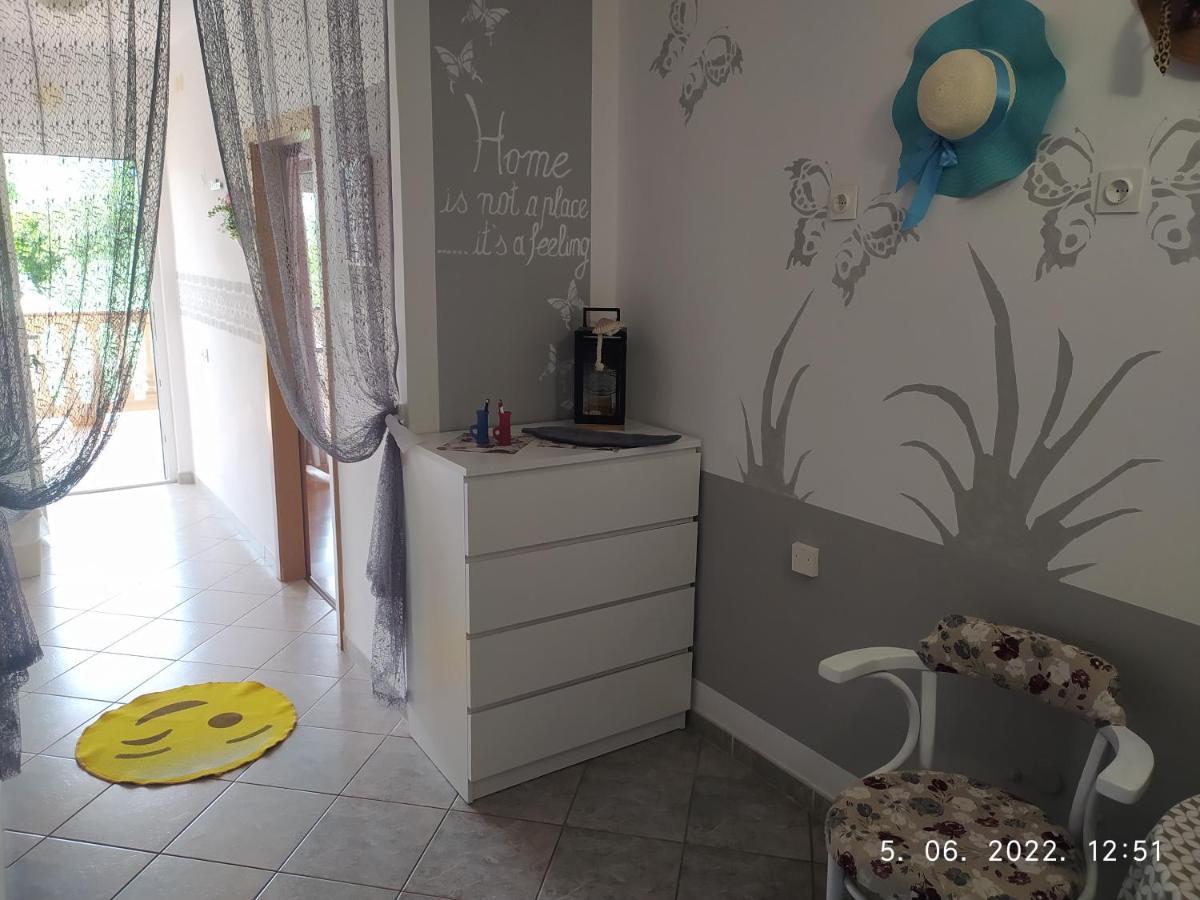 Apartment Sara Novi Vinodolski Kültér fotó