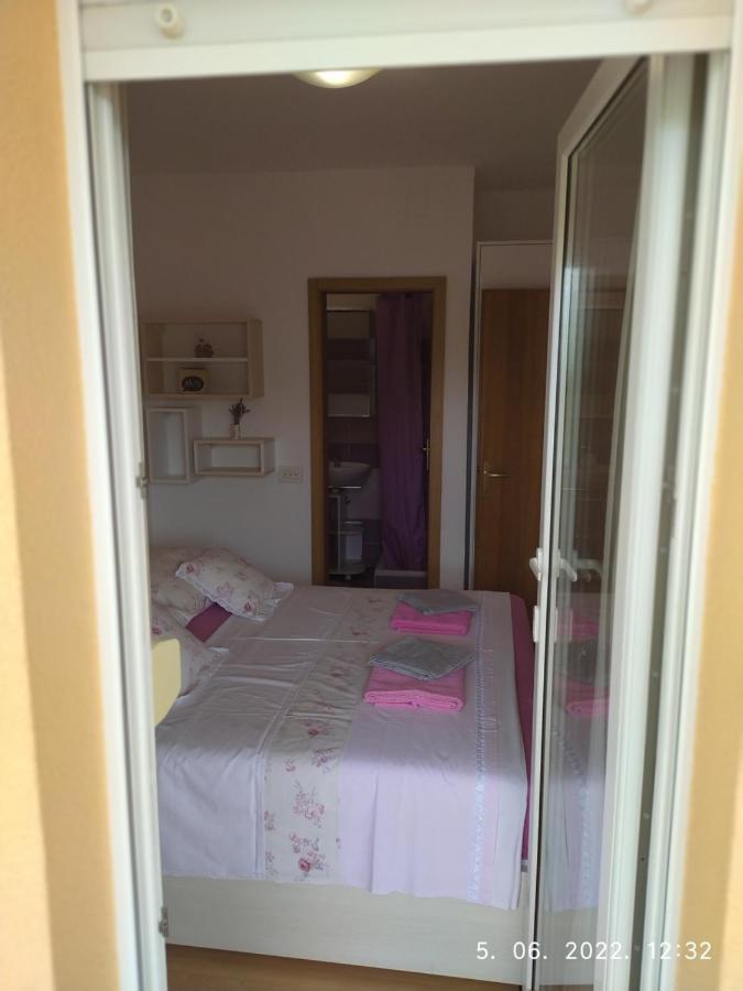 Apartment Sara Novi Vinodolski Kültér fotó