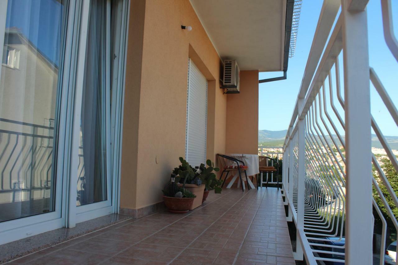 Apartment Sara Novi Vinodolski Kültér fotó